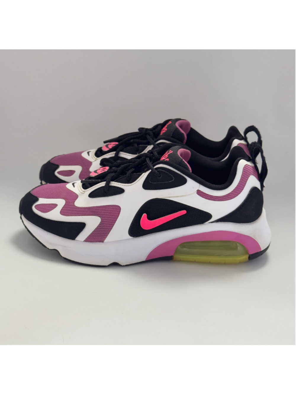 Women's Nike Air Max 200 Sneakers Have A Nike Day CU4745-001 White Pink Size 8.5